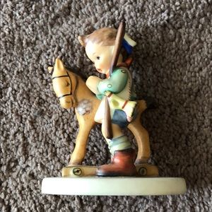 Goebel Hummel prayer before battle